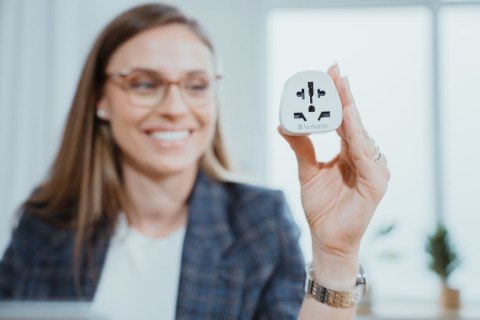 Verbatim WTEU-02 adapter wtyczek zasilających Typu F Uniwersalne Biały