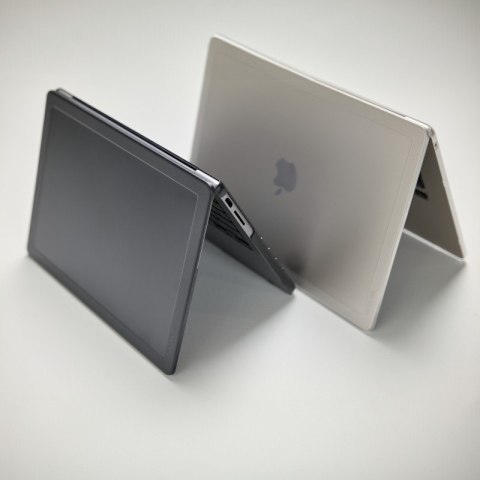 Incase Edge Hardshell Case - Etui MacBook Air 13" M4 (2025) / M3 (2024) / M2 (2022) (Black)
