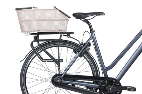 Kosz tylny na bagażnik BASIL CENTO MIK, MIK System (ready to go), Adaptor Plate 2.0 (blokada), stalowy nude metallic (NEW).