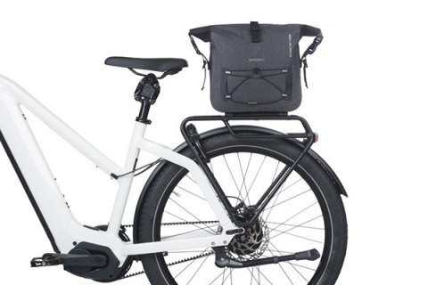 Torba na bagażnik BASIL NAVIGATOR STORM, MIK z adapterem do mocowania (ready to go), 13L, Wodoodporna, Czarna (NEW)
