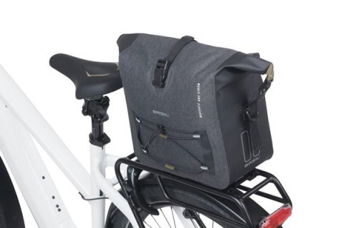 Torba na bagażnik BASIL NAVIGATOR STORM, MIK z adapterem do mocowania (ready to go), 13L, Wodoodporna, Czarna (NEW)
