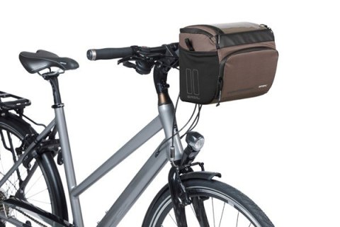 Torba na kierownicę BASIL MOVE HANDLEBAR BAG, KF z adapterem do mocowania, 7-8L, wodoodporna, Brown (NEW)