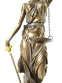Temida figurka 35 cm - Prezent dla prawnika sędziego - MC-90037