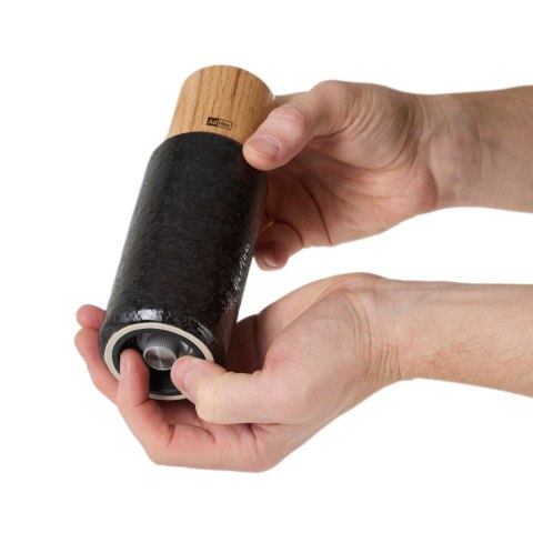 Młynek do pieprzu lub soli Yara, czarny