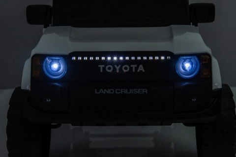 Pojazd Toyota Land Cruiser PRADO Biały