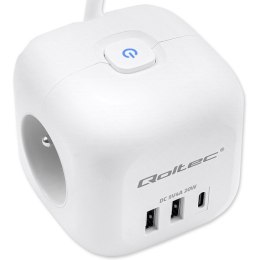 Qoltec Kostka zasilająca przedłużacz 6w1 z podświetlanym włącznikiem | 3x AC | 2x USB | 1x USB-C PD 20W | Biała | Kabel 2m