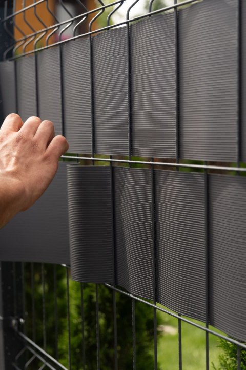 Taśma ogrodzeniowa PASKI 6 x 2,55mb ORANGE 19cm PROTECTO™ GRAFIT + 12 klipsów GRATIS