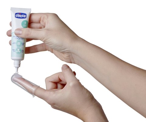 CHICCO 0M+ Zestaw na ząbkowanie żel + szczoteczka na palec, etui, bez smaku