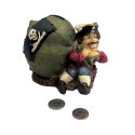 Skarbonka Dekoracyjna Pirat ze Skarbem 14 cm - CE03852