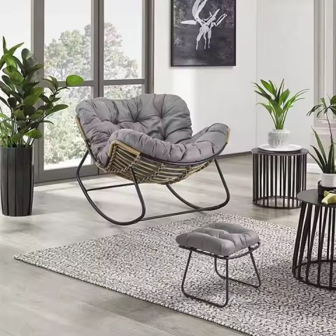 Nowoczesny fotel bujany skandynawski kokon szary z podnóżkiem