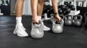 Kettlebell bitumiczny 18 kg szary REBEL ACTIVE