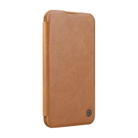 Etui NILLKIN Qin Prop Leather do iPhone 16 (brązowe)
